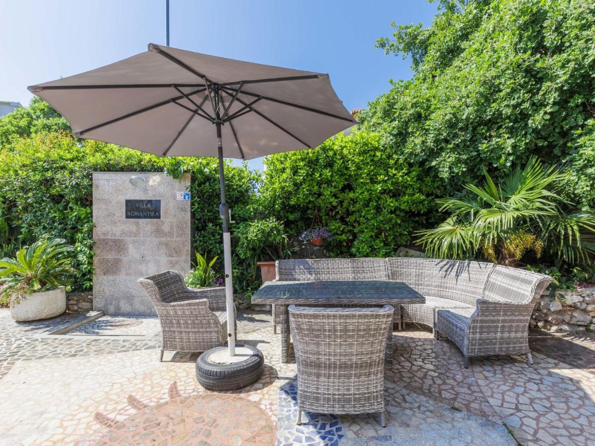 Romantika - Roj105 By Interhome