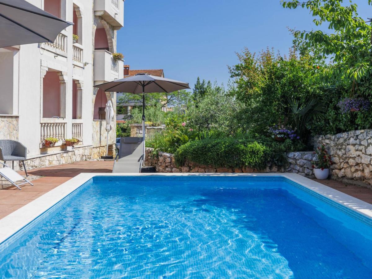Romantika - Roj105 By Interhome